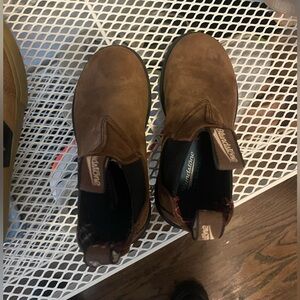 Kid’s Blundstone boot in brown size 10
